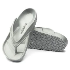 Birkenstock Honolulu Metallic Silver 11 Birkenstock Honolulu Metallic Silver -Birkenstock Sandal Shop 1016348 sole