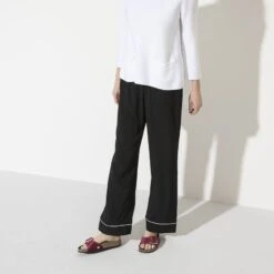 Birkenstock Madrid Big Buckle Rivet Logo Velvet 14 Birkenstock Madrid Big Buckle Rivet Logo Velvet -Birkenstock Sandal Shop 1020153 f look f