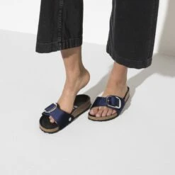 Birkenstock Madrid Big Buckle Velvet -Birkenstock Sandal Shop 1020160 detail 8