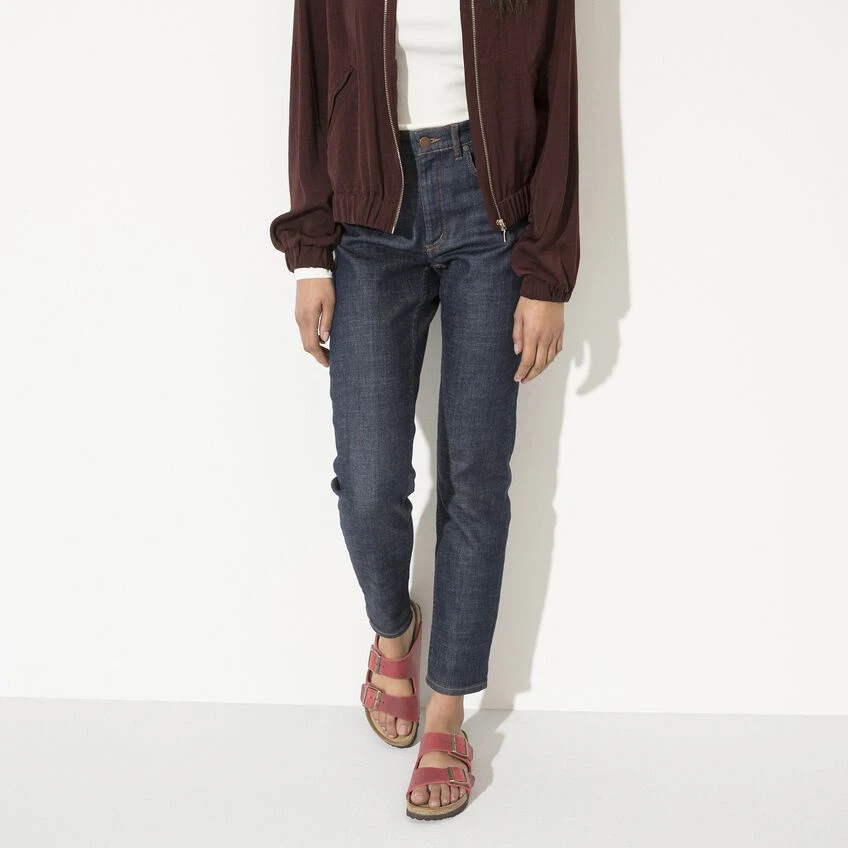 Birkenstock Arizona Oiled Leather Fire Red 5 Birkenstock Arizona Oiled Leather Fire Red - Image 3