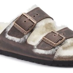 Birkenstock Arizona Shearling Oiled Leather -Birkenstock Sandal Shop 1021049 detail 1