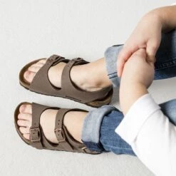 Birkenstock Roma Birko-Flor Nubuck Mocha 13 Birkenstock Roma Birko-Flor Nubuck Mocha -Birkenstock Sandal Shop 233073 f look g